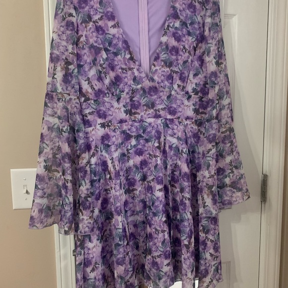 Floral Purple Dress with V-Neck - Picture 1 of 4